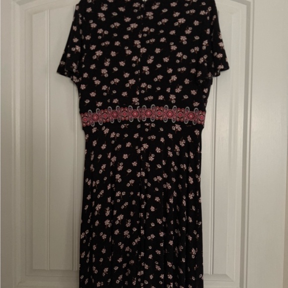 LOFT Floral Border V-Neck Wrap Dress Size 6P - Picture 6 of 6